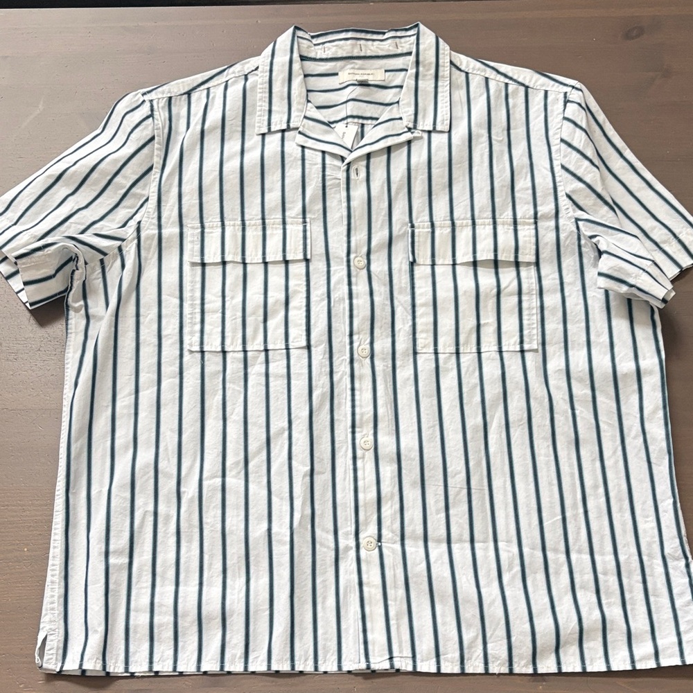 Banana Republic Men's White and Black Striped Shirt Size XL